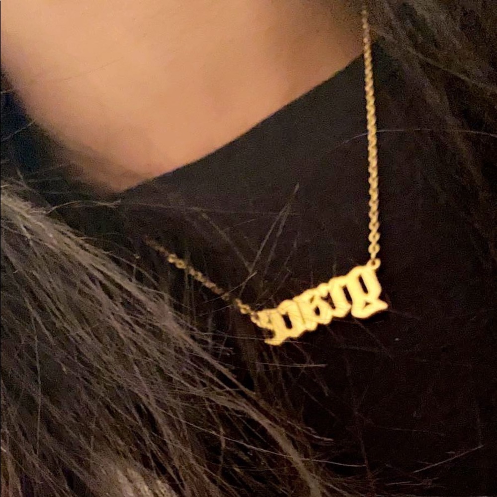 Meet your Posher, Grace